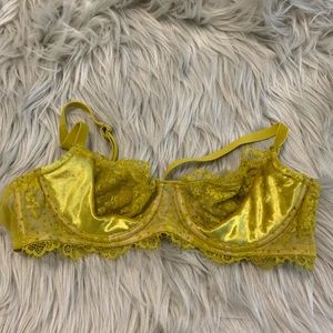Victoria’s Secret Wicked Unlined Uplift Bra
